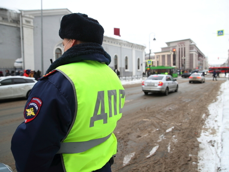 Задержали в Казани влетевшую в забор пьяную женщину-водителя