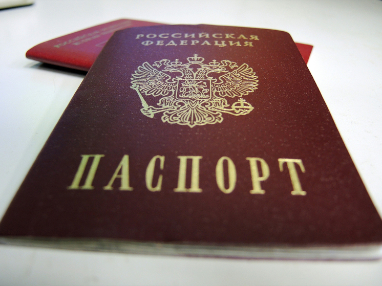 Присягу гражданина РФ станут приносить 14-летние