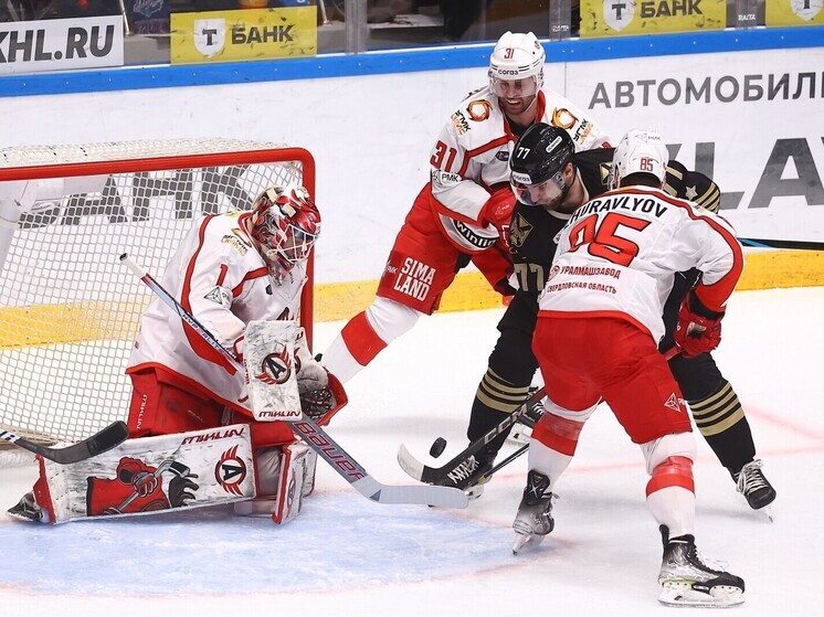 «Автомобилист» отыграл две шайбы, но уступил в овертайме