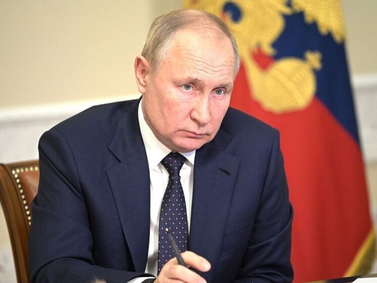 Путин подписал закон о "периоде охлаждения" по потребительским кредитам