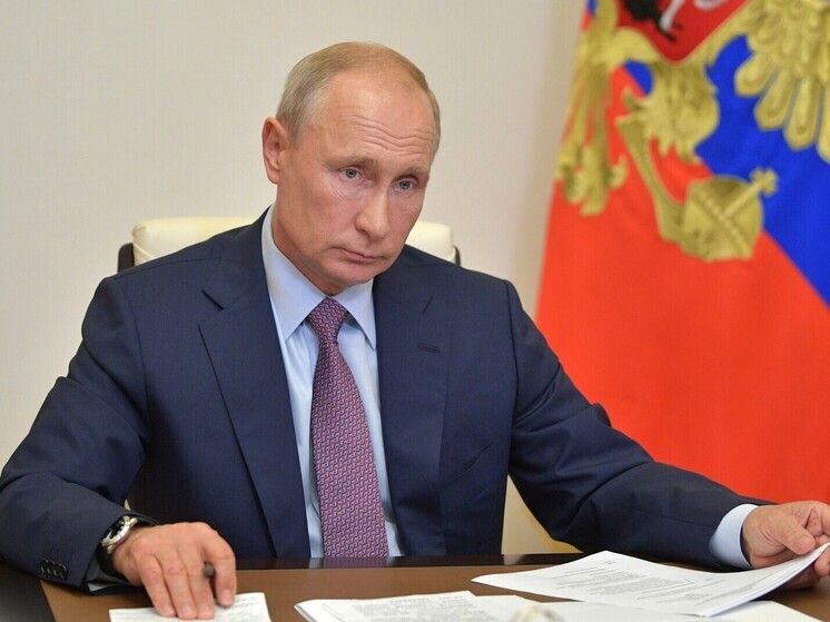 Путин подписал закон об индексации пенсий военным пенсионерам
