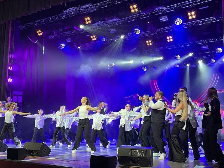 «Не дайте жизни пройти мимо»: В Доме офицеров прошел концерт «Возвращение в Ритм»