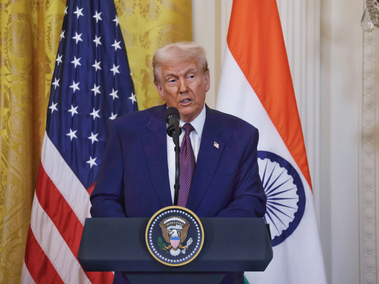 Politico: Европа боится, что Трамп уступит Путину «безумные» вещи