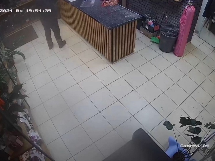 Нижегородцу грозит срок за кражу цветов для любимой