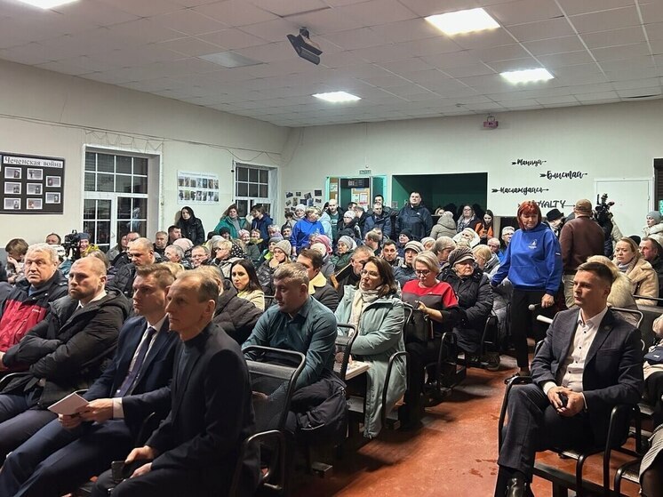 В Подберезье прошла первая встреча с новгородцами по вопросам ВСМ «Москва —  Санкт-Петербург»