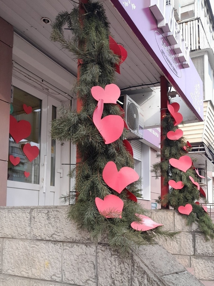 Калужане продолжают дарить подарки на 14 февраля