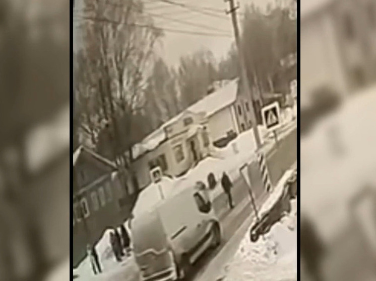 Отлетевшее колесо лесовоза травмировало мальчика в Архангельской области