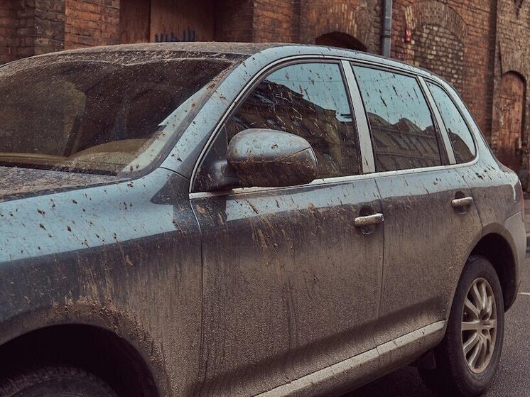 Обстрел ВСУ повредил гражданские автомобили в Запорожской области