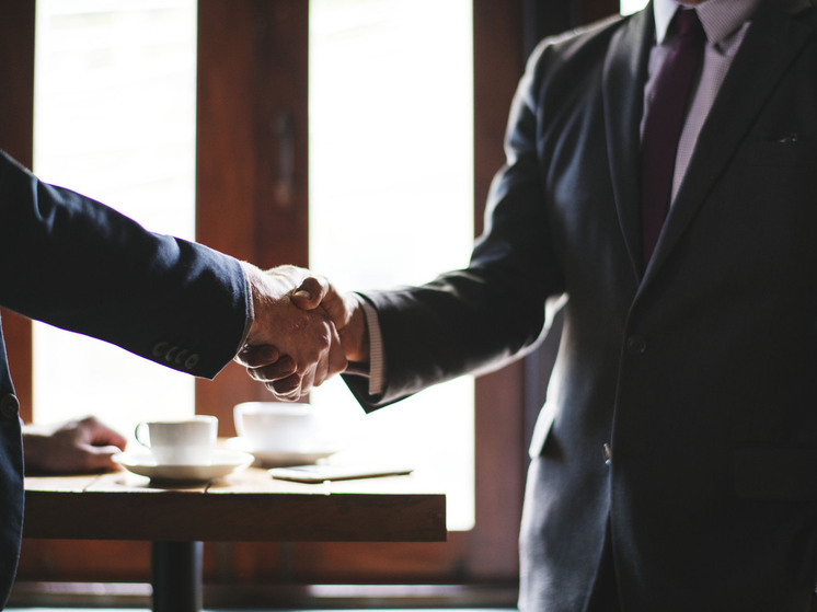 Дальневосточные водители, экспедиторы и переводчики смогут оформить многократную визу на перевозки автомобиля в Китай