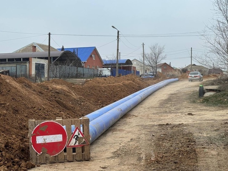 В Элисте проверили строительство водовода