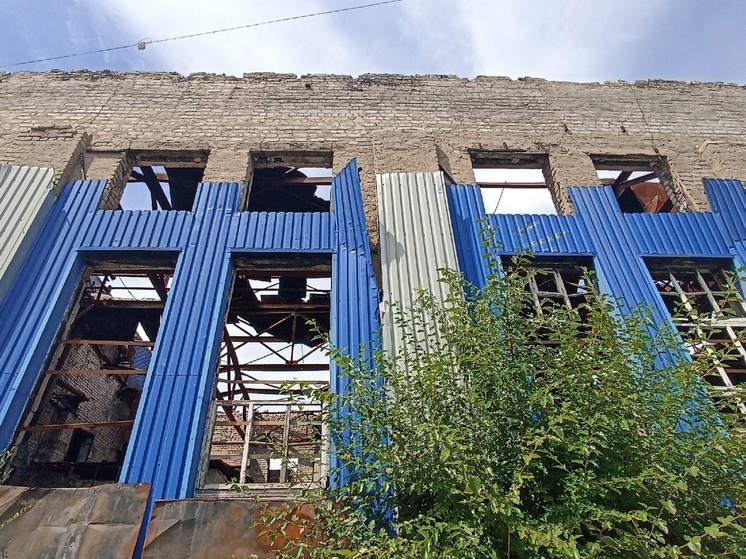 Боеприпасы ВСУ повредили школу в Горловке