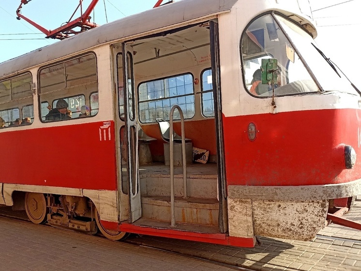В Донецке разрушенный участок трамвайного маршрута №16 в Петровском районе восстановят