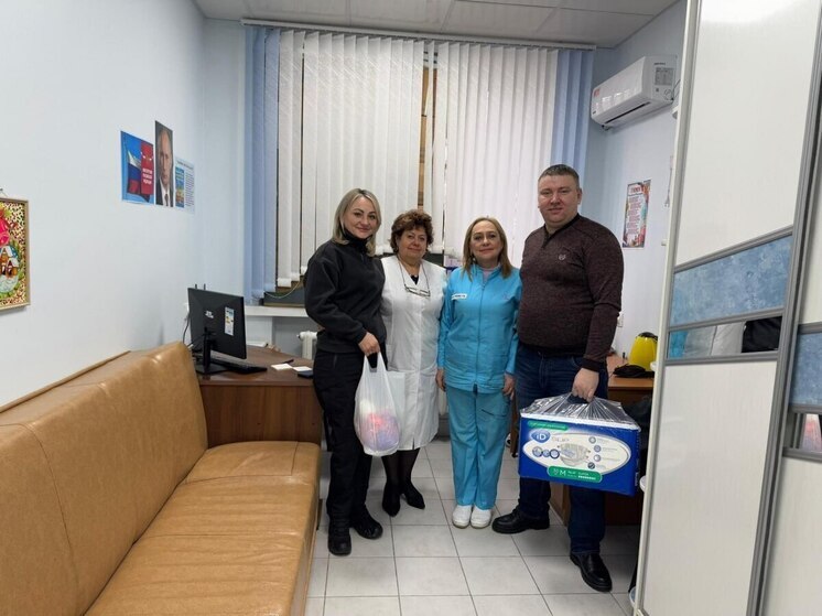 Рязанцы привезли гумпомощь в Новокаховскую центральную городскую больницу