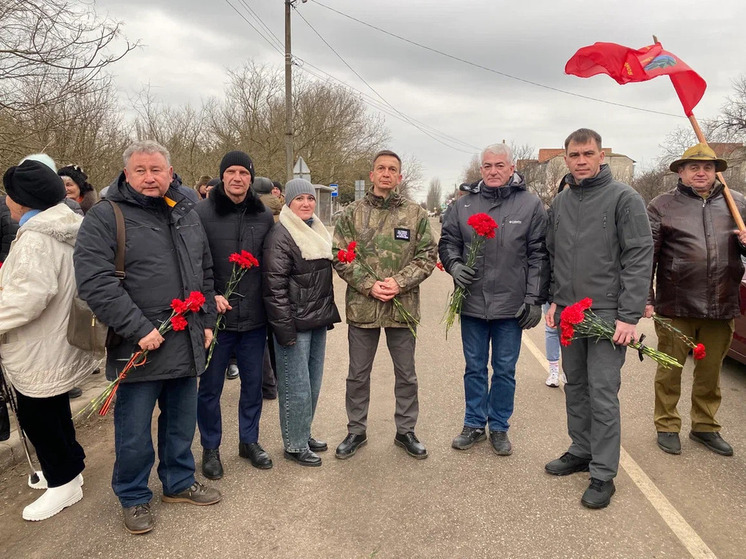 Более сотни херсонцев приняли участие в локальных конфликтах: памятные митинги проходят по всей области