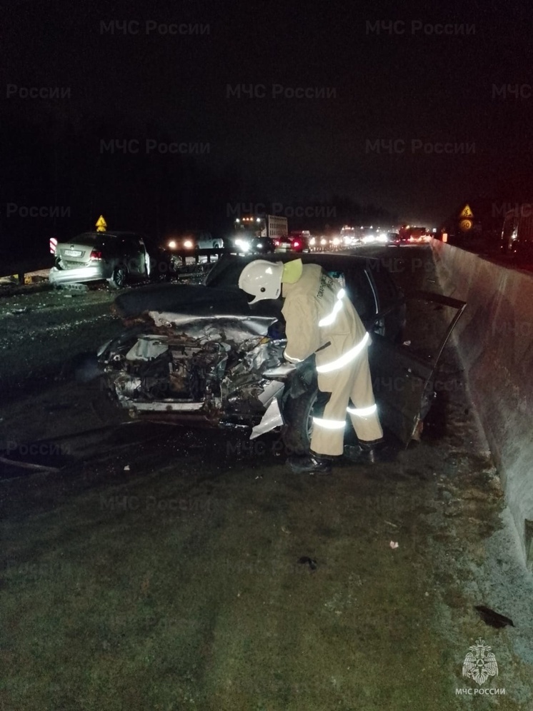 На трассе М-3 «Украина» ДТП с трёмя авто