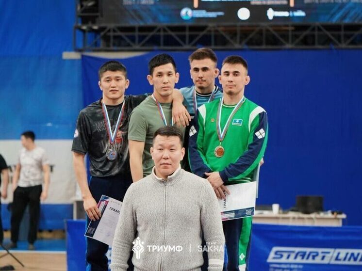 Сборная Якутии по вольной борьбе повторила успех на чемпионате Дальнего Востока