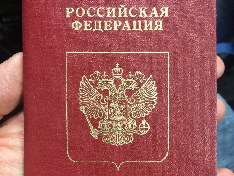 Сбежавший из лагеря ВСУ киевлянин получил гражданство РФ на Херсонщине