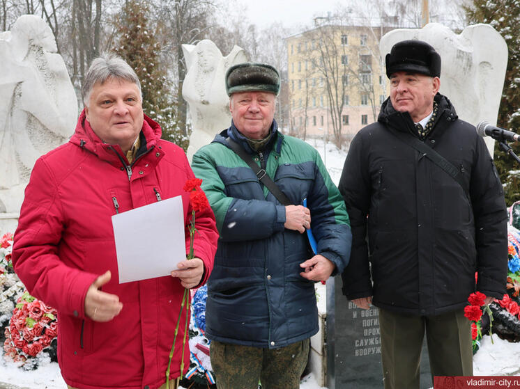 В годовщину вывода совестких войск из Афганистана во Владимире прошел митинг