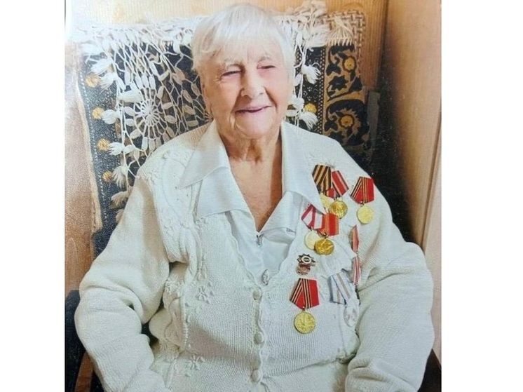 Вениамин Кондратьев поздравил со 100-летием ветерана ВОВ из Краснодара
