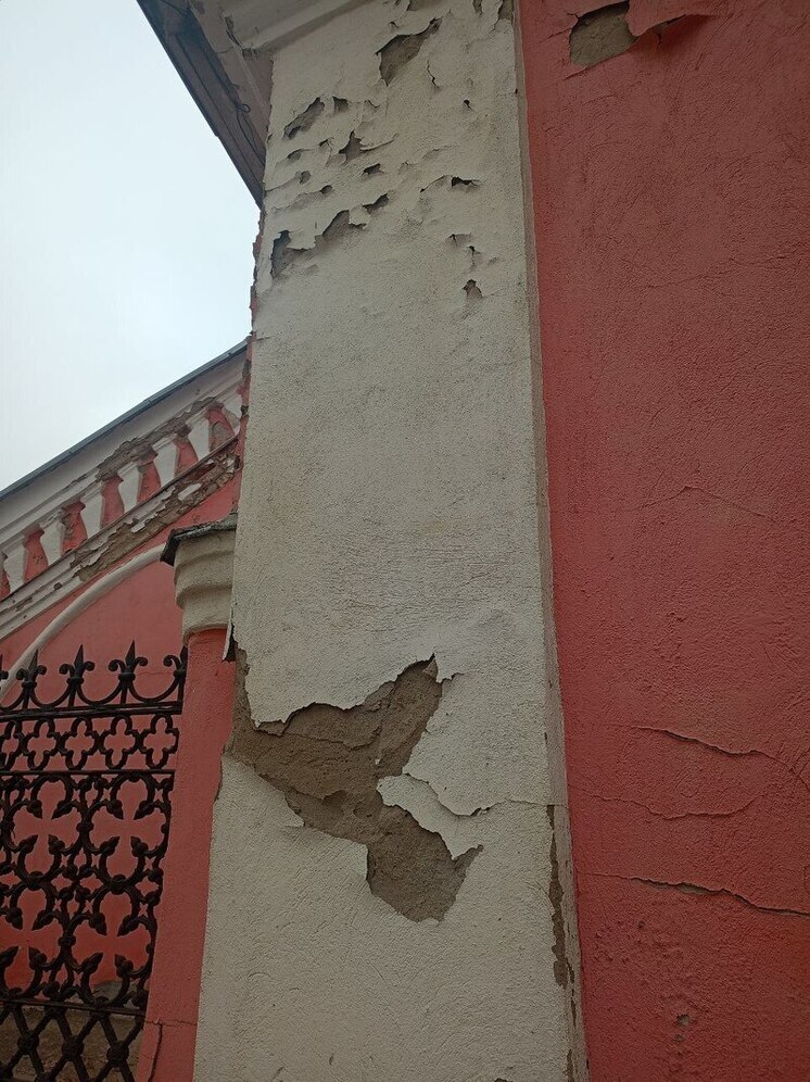 В Калуге обветшал Собор Георгия Победоносца