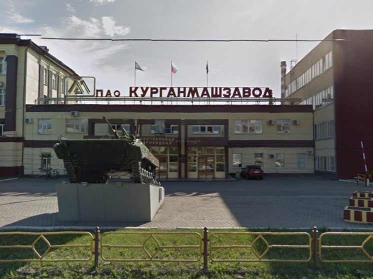 В Кургане сотруднику оборонного завода вручили медалью «За отвагу»