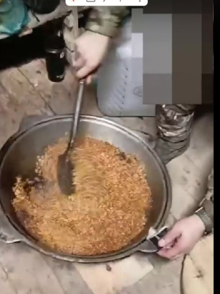 У  наших защитников на СВО на ужин был настоящий узбекский плов