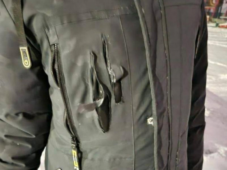 В воронежском парке подросток напоролся на арматуру во время катания с горки