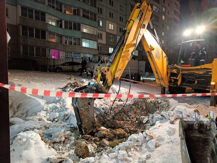 Аварию в Дзержинском районе Новосибирска устранят позже, чем планировалось