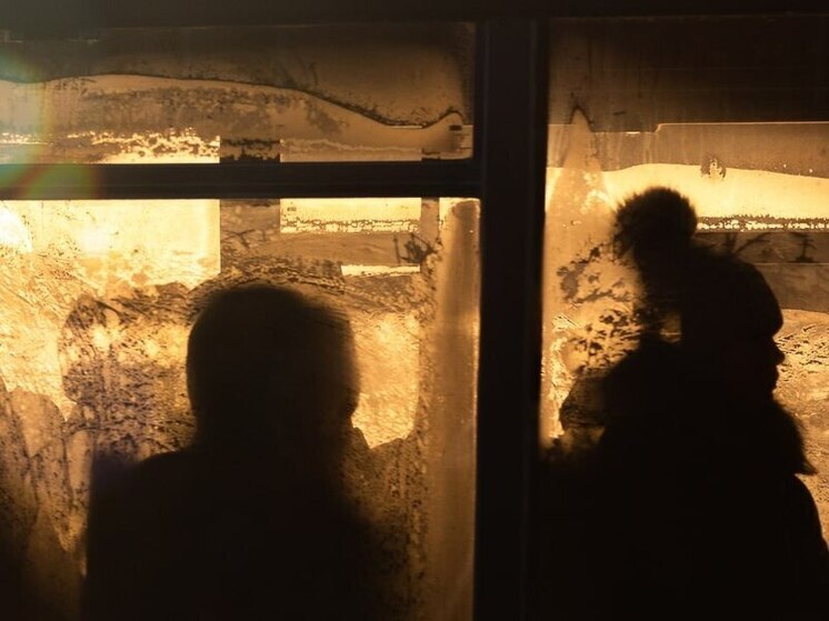 Абаканцы мерзнут на остановках по вечерам