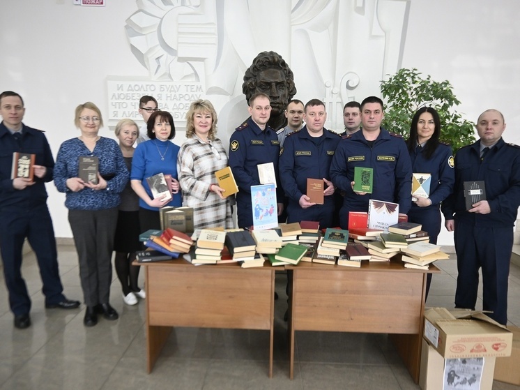 Тамбовские библиотекари передали 500 книг в исправительные учреждения региона