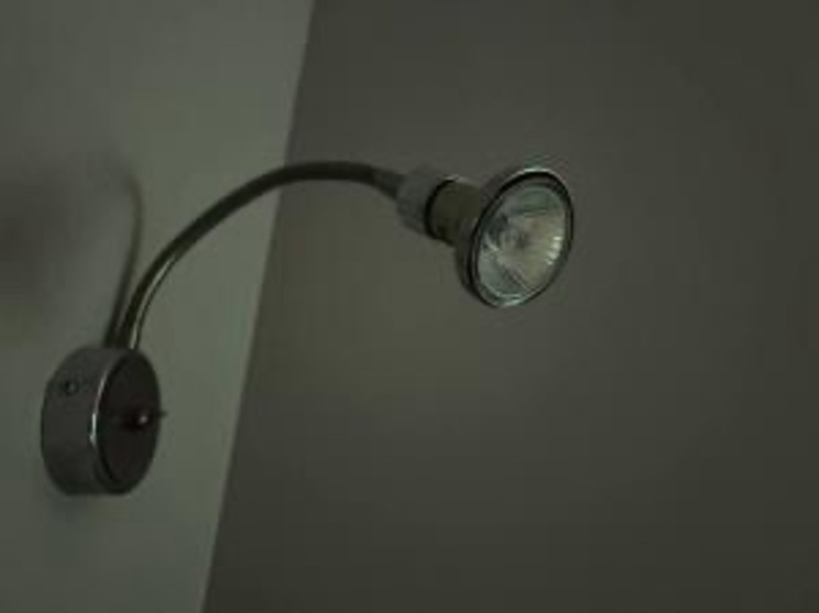 Более двухсот домов в Новосибирске останутся без света: адреса отключений