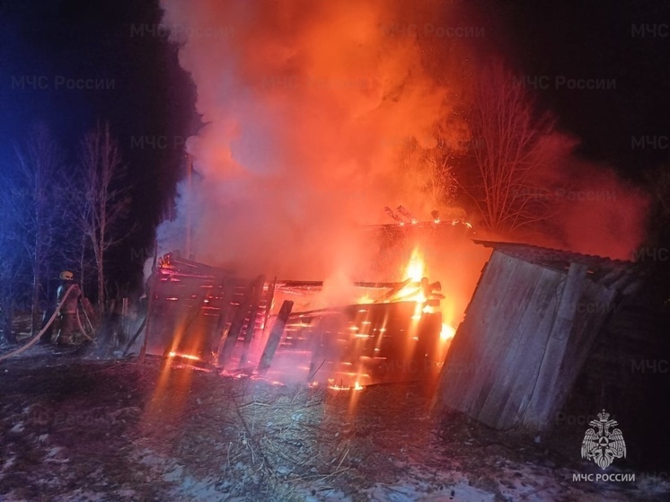 Под калужским Кировым ночью сгорел жилой дом