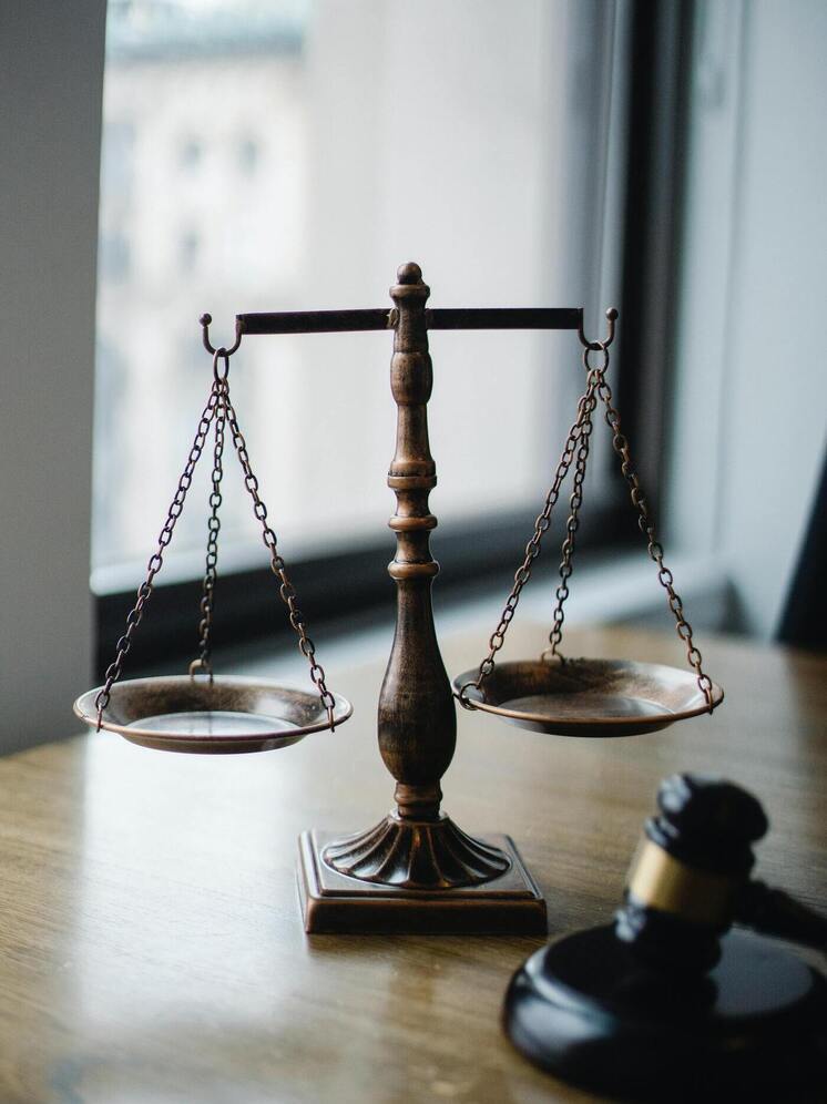 Великолучанка предъявила фальшивый сертификат при устройстве на работу