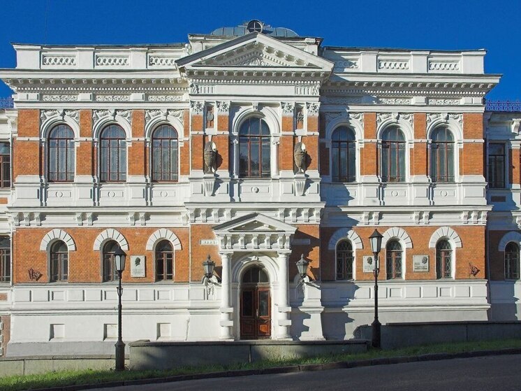 Пензенское художественное училище им. К.А. Савицкого отмечает 127-летие