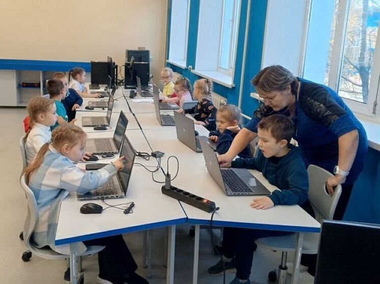 Цифровое образование доступно более 12 000 детей Кировской области