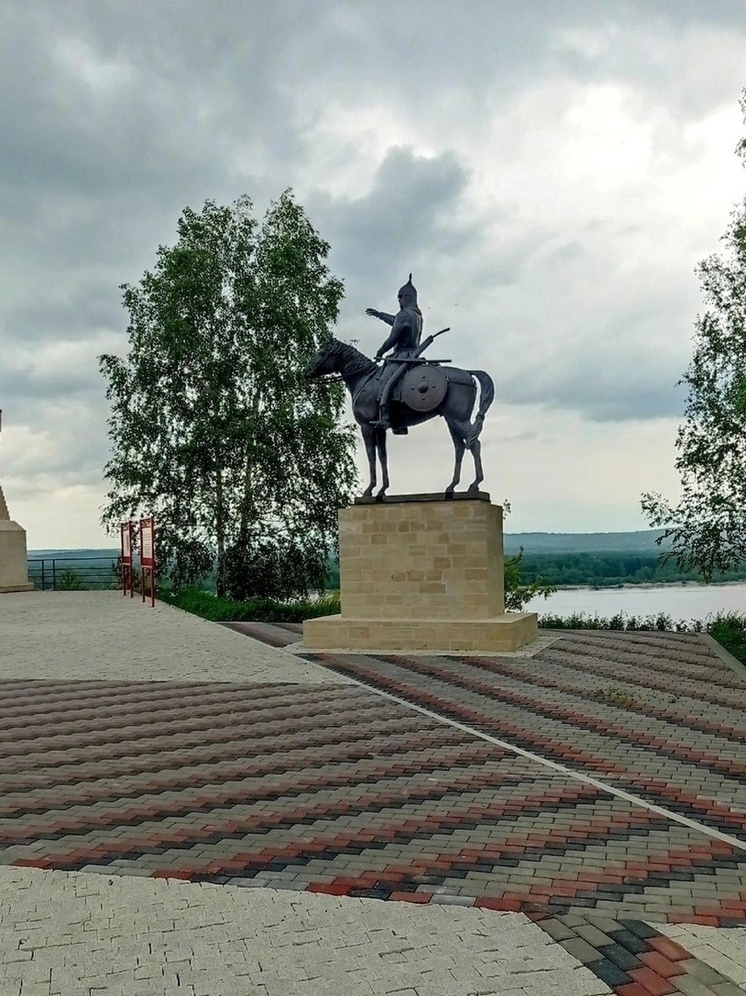 В Самарском арбитраже продолжатся споры вокруг памятника хану Котрагу в с. Ширяево