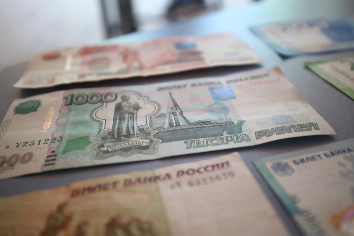 В Волгограде выставили на продажу 3 крупных автосалона