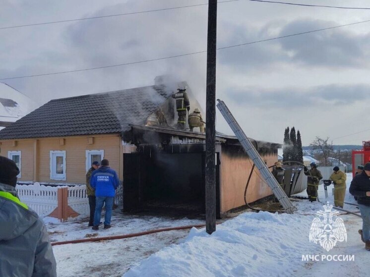 За выходные в Липецкой области случилось 11 пожаров