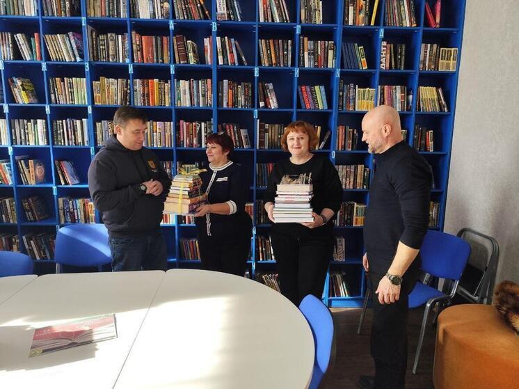 Ярославцы приняли участие в акции книгодарения в Акимовском округе