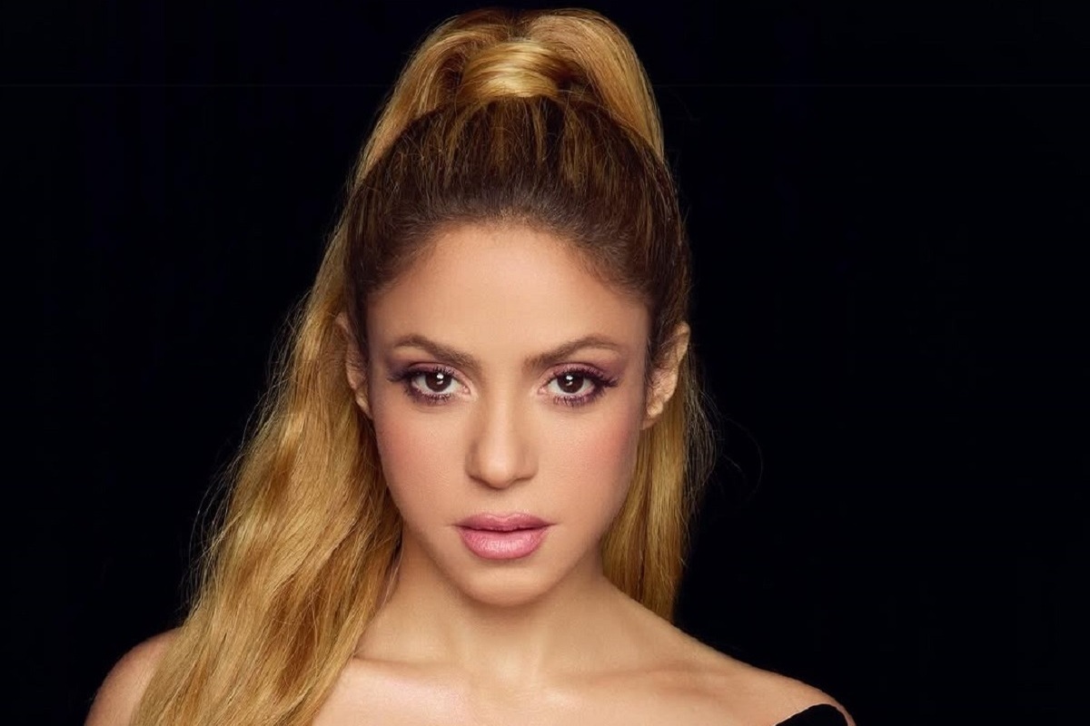 Певицу экстренно госпитализировали