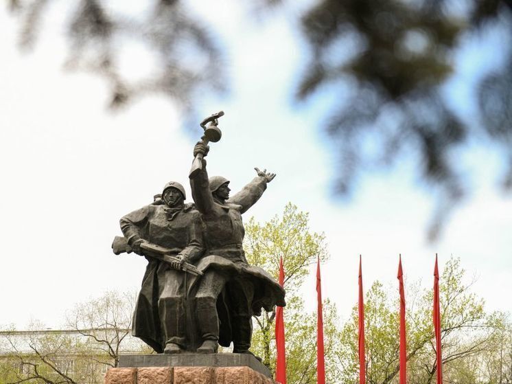 Бойцы СВО промаршируют по Первомайской площади в Хакасии