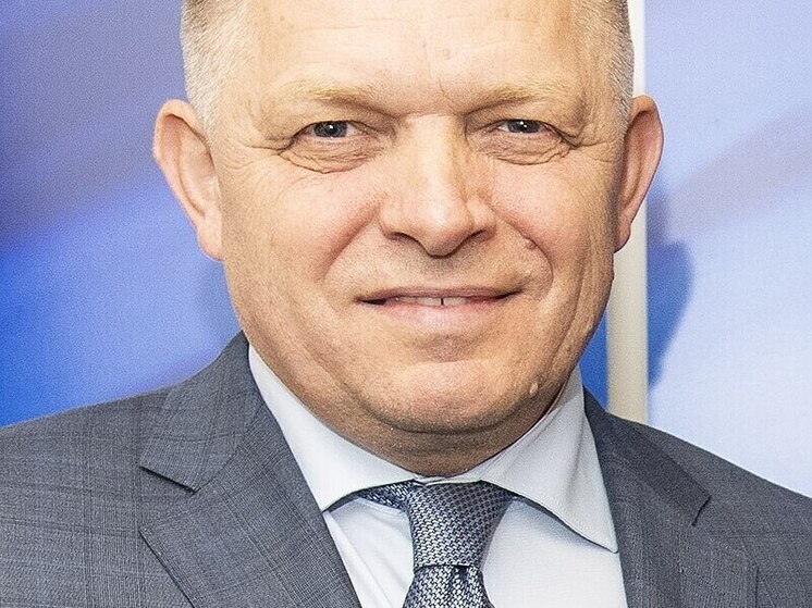 Фицо: Словакия не намерена отправлять войска на Украину