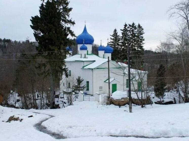 Каменную лестницу нашли в Рождественской церкви Мальского монастыря