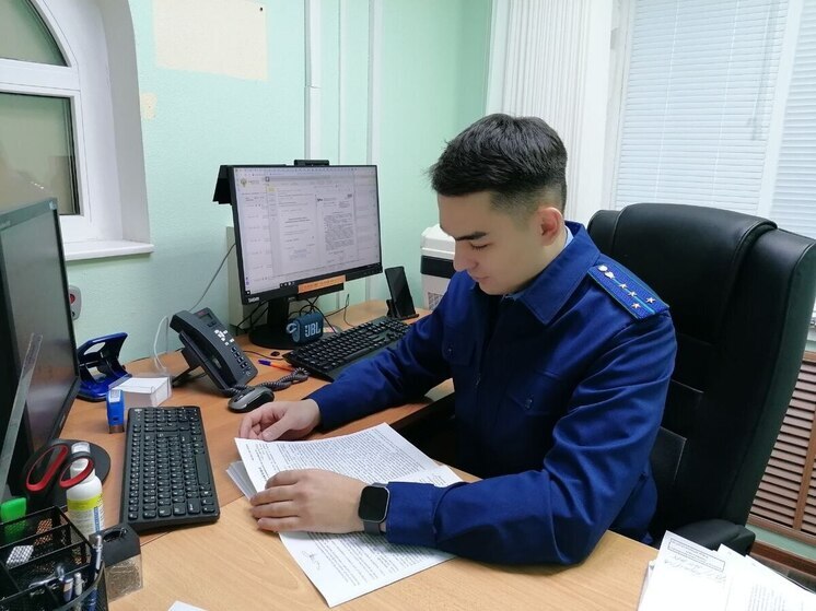 Год строгача получил житель Тарко-Сале за кражу виски и шоколадок