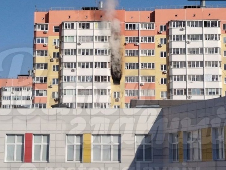  В Ростове из горящей многоэтажки  эвакуировали 70 человек