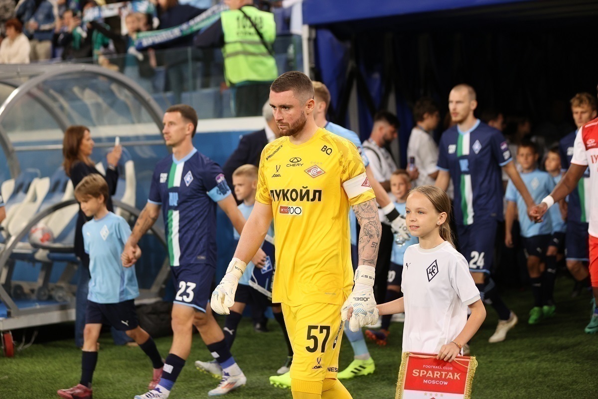 Источник: Селихов согласовал контракт с «Уралом»