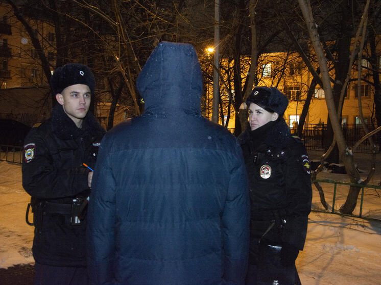В Пензе пассажир такси похитил у водителя сумку с деньгами