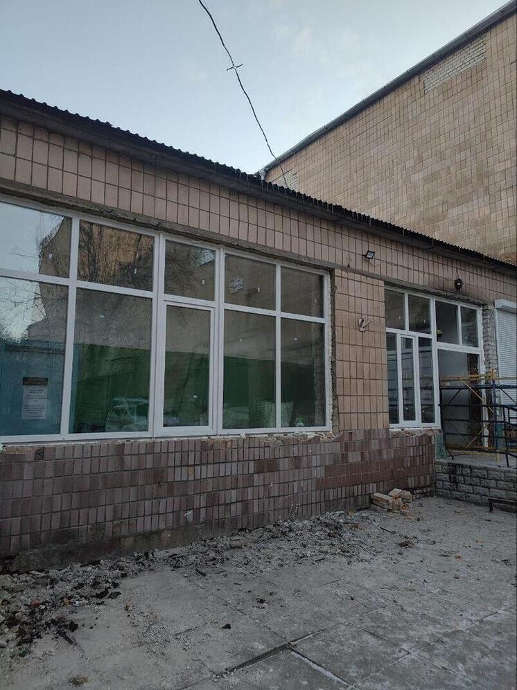 В зале акробатики спортшколы Токмака установлена новая входная группа
