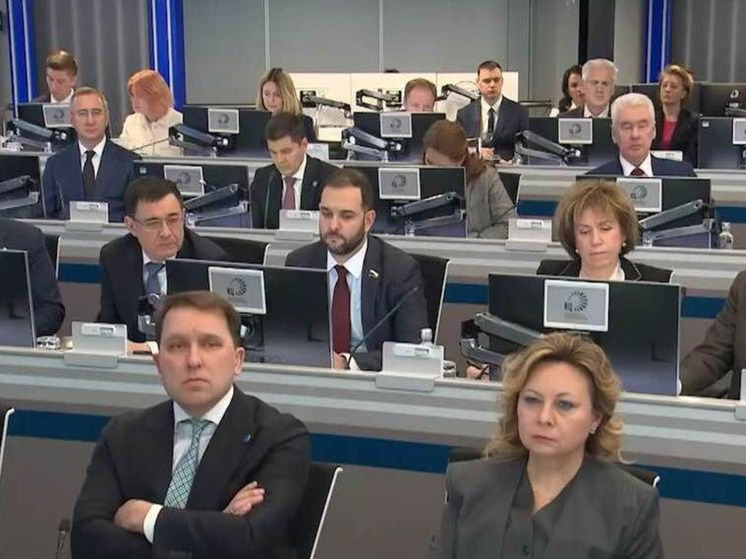 Калужский губернатор принял участие в стратегической сессии по вопросам развития образования