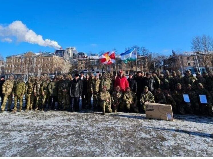 Из Уфы в зону СВО после отпуска проводили группу бойцов